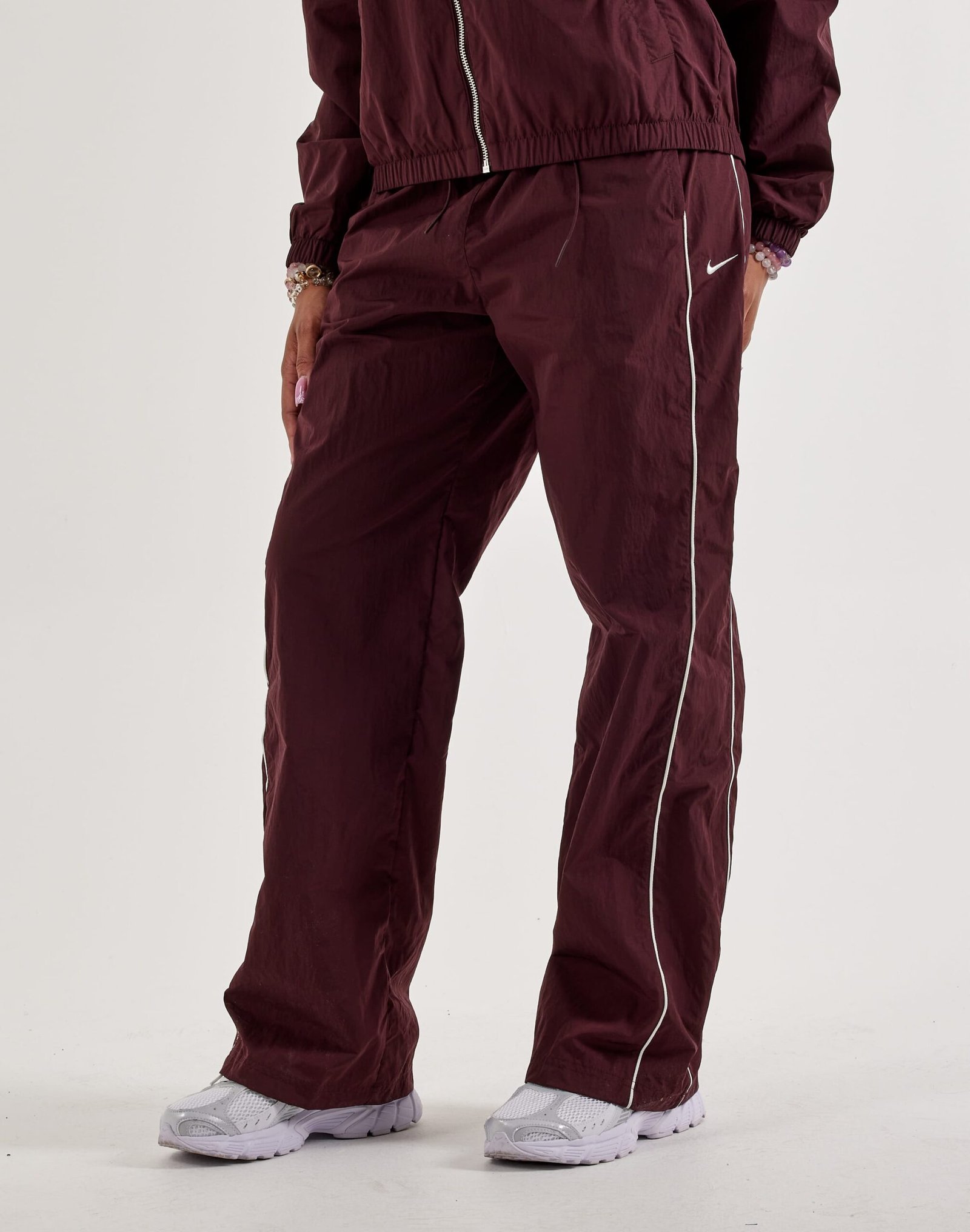 nike_FV7655-652_W-063 Nike Windrunner Woven Open-Hem Pants - Image 1